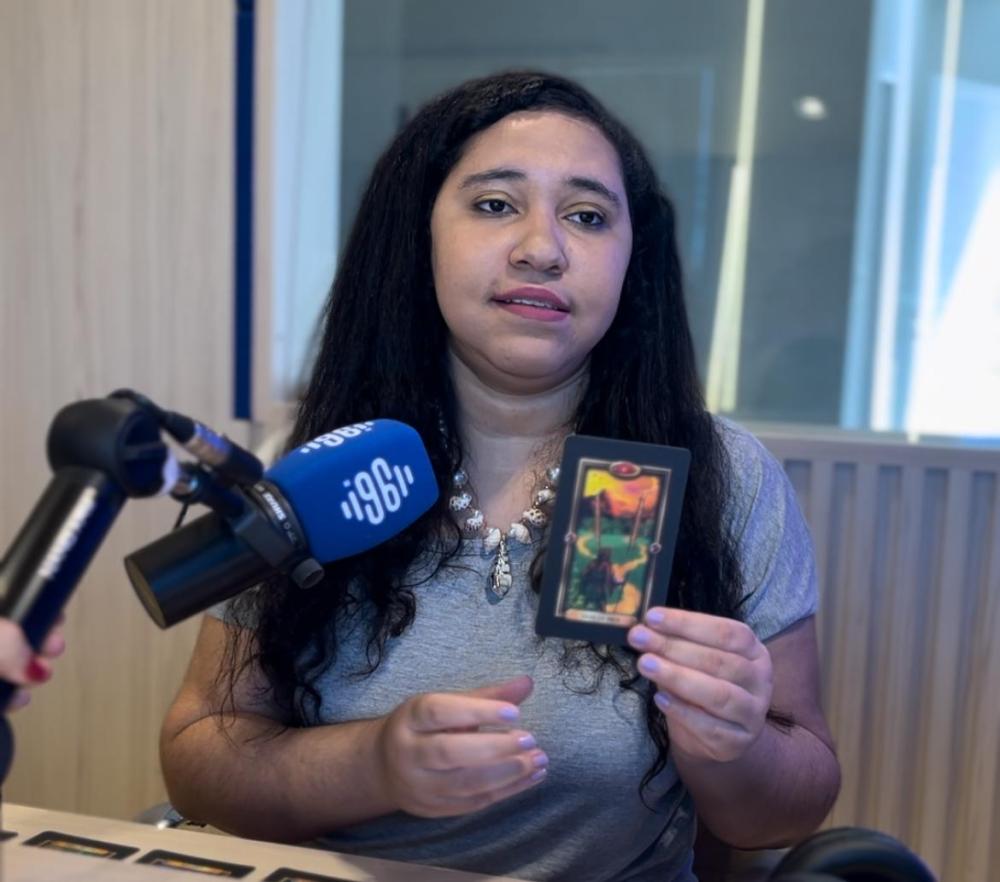 Novo Papa será escolhido com missão Divina de curar o mundo, diz taróloga Dany Rodrigues