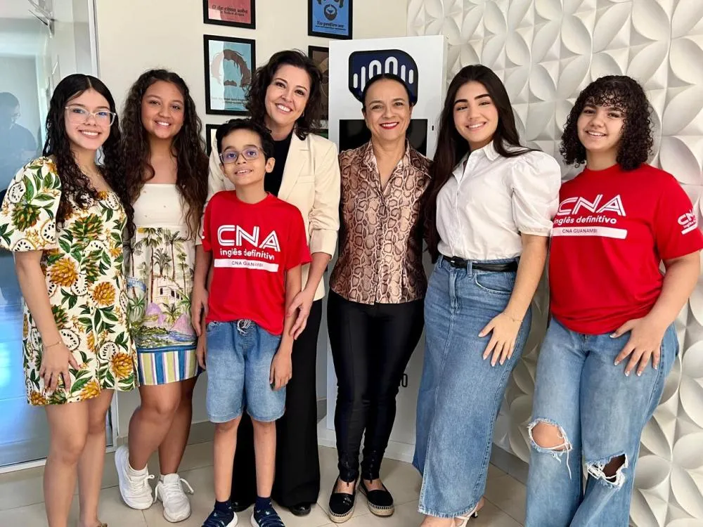 A Importância do Inglês na era Global; Por Adriana Boa Sorte e Alunos do CNA